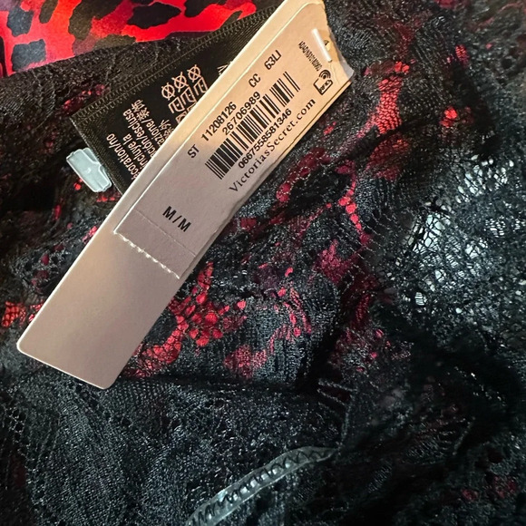 Victoria's Secret Red and Black Lace Chemise - Picture 9 of 9